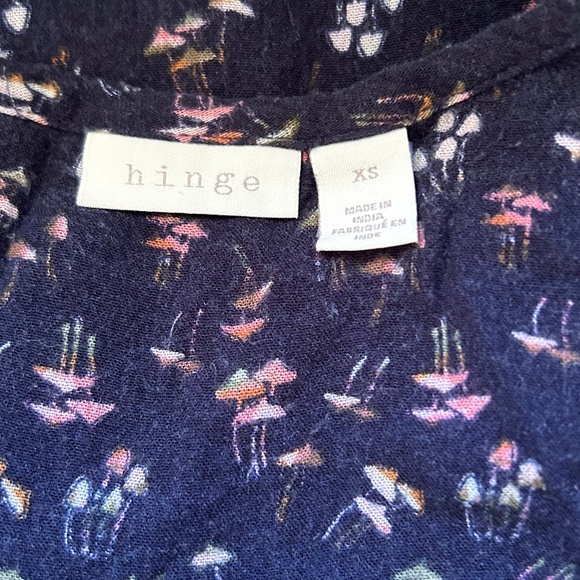 Hinge (Nordstrom) Peasant 3/4 Sleeve Blouse, Size XS, Navy Night Shrooms - Picture 4 of 4